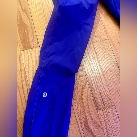 Lululemon athletica royal blue leggings with pockets size 4 - Picture 5 of 16
